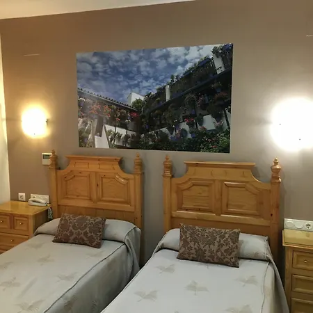 Maximiano Herculeo Hotel
