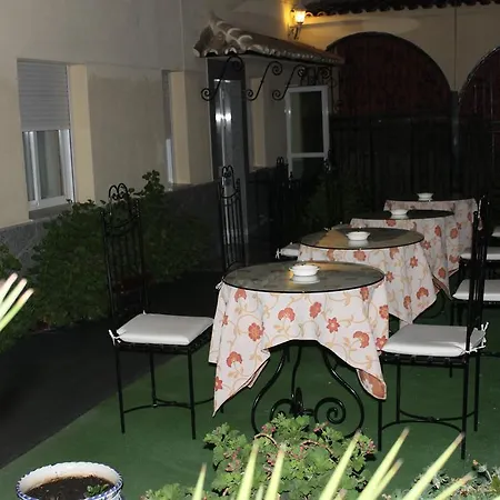 Maximiano Herculeo Hotel Cordoue