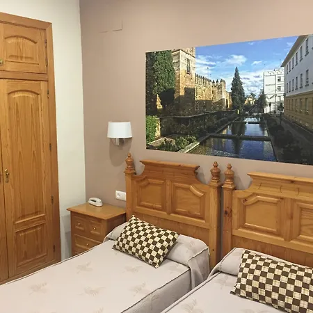 Hotell Maximiano Herculeo 2*